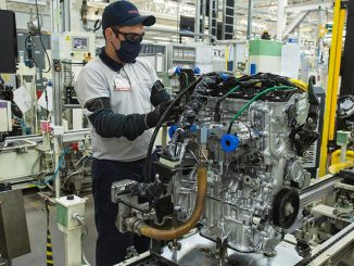 Fábrica Toyota - Caderno Garagem