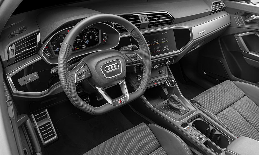 Audi Q3 Sportback Interior - Caderno Garagem